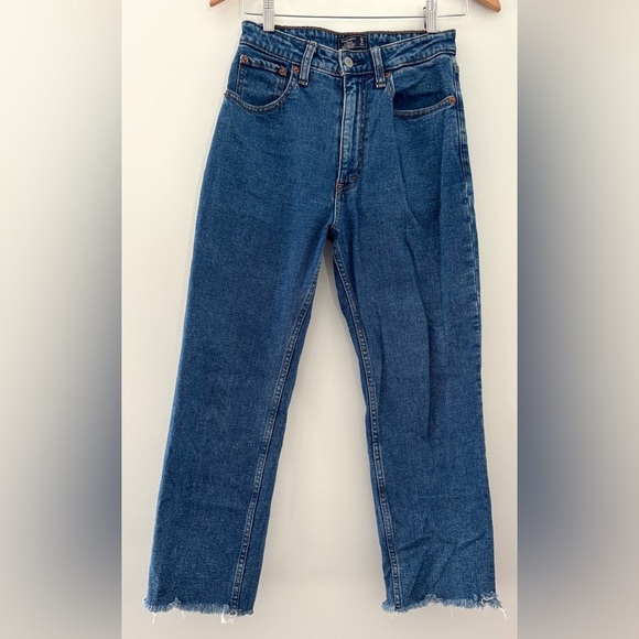 Abercrombie & Fitch Woman Size 26 Short Zoe Natural Rise Ankle Straight Jean - Picture 1 of 10